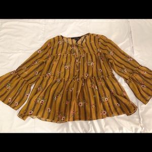 Floral Bell sleeves top